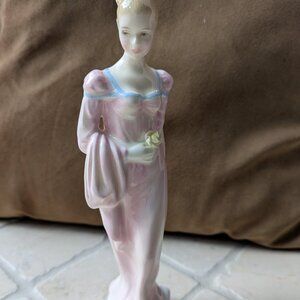 Royal Doulton Daphne figurine Vintage 1962 HN 2268